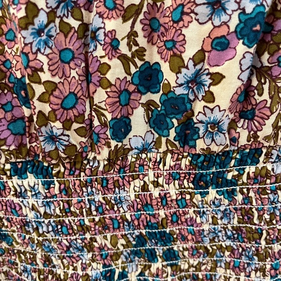 Anthropologie Maeve Odette Smocked
Floral Blouse S - Picture 10 of 11